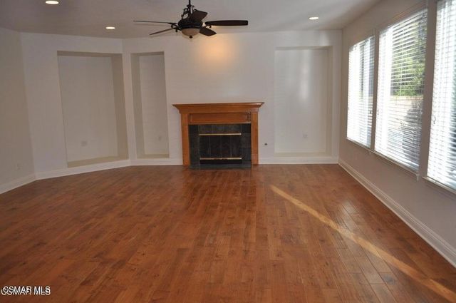 1596 Blue Canyon Street, Newbury Park, CA 91320