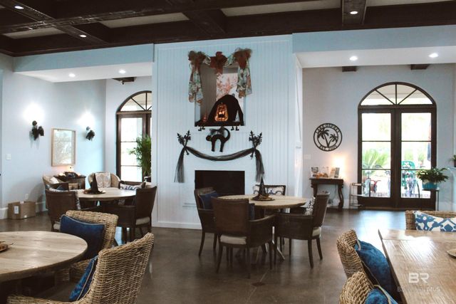 12211 Gateway Drive, Elberta, AL 36530