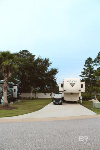 12211 Gateway Drive, Elberta, AL 36530