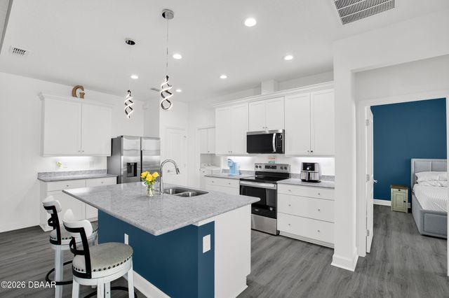 169 Coastal Avenue, Daytona Beach, FL 32124