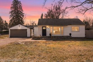 8608 Grace st Street, Shelby Charter Township, MI 48317