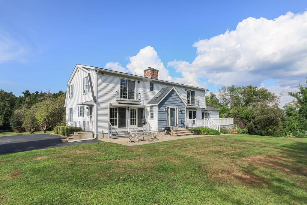 54 Briar Hill Road, New Boston, NH 03070