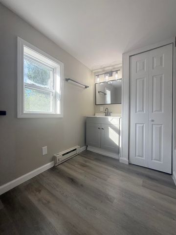 23 Boynton Road, Meredith, NH 03253