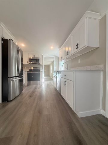 23 Boynton Road, Meredith, NH 03253