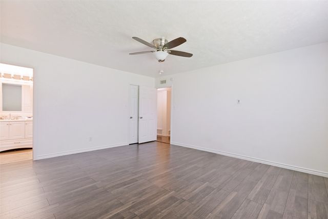 7208 Langley Court, The Colony, TX 75056