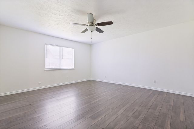 7208 Langley Court, The Colony, TX 75056