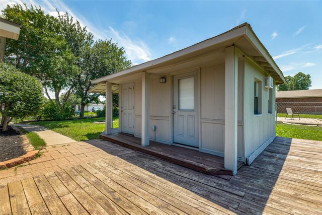 7208 Langley Court, The Colony, TX 75056
