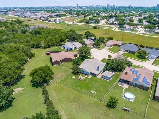 7208 Langley Court, The Colony, TX 75056