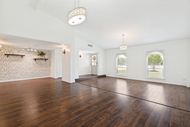 7208 Langley Court, The Colony, TX 75056