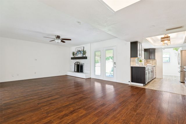 7208 Langley Court, The Colony, TX 75056