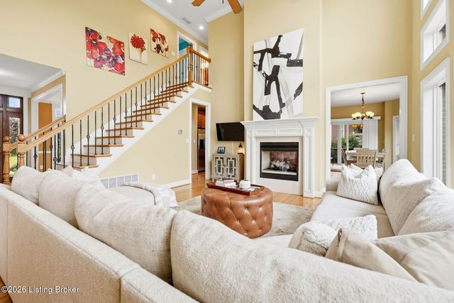 13415 Kristen Leigh Ct, Louisville, KY 40299