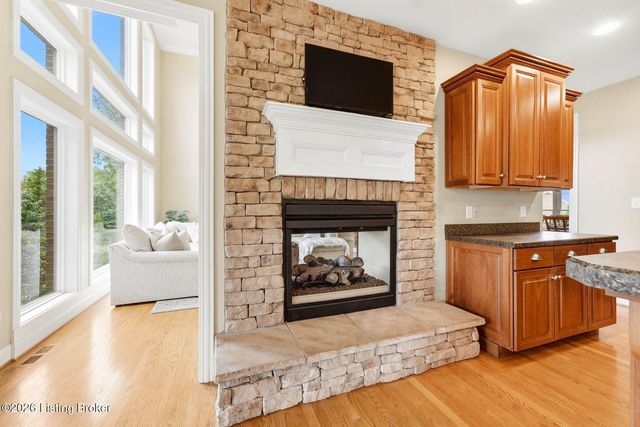 13415 Kristen Leigh Ct, Louisville, KY 40299