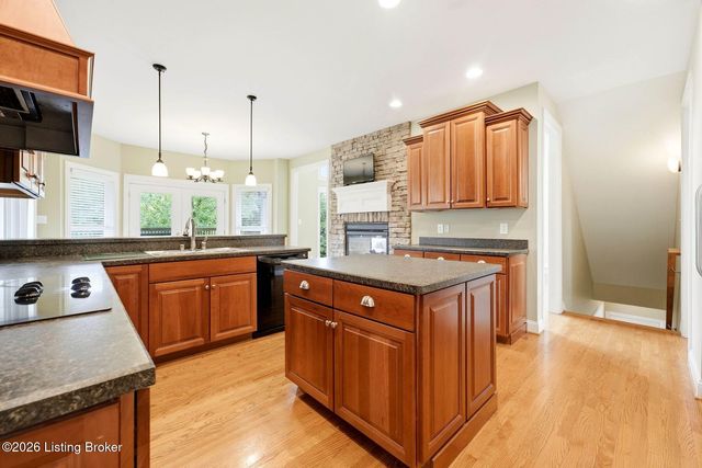 13415 Kristen Leigh Ct, Louisville, KY 40299