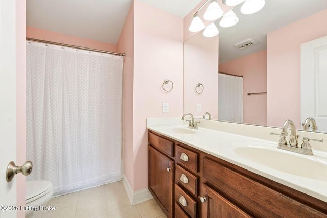 13415 Kristen Leigh Ct, Louisville, KY 40299
