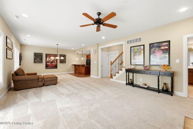 13415 Kristen Leigh Ct, Louisville, KY 40299