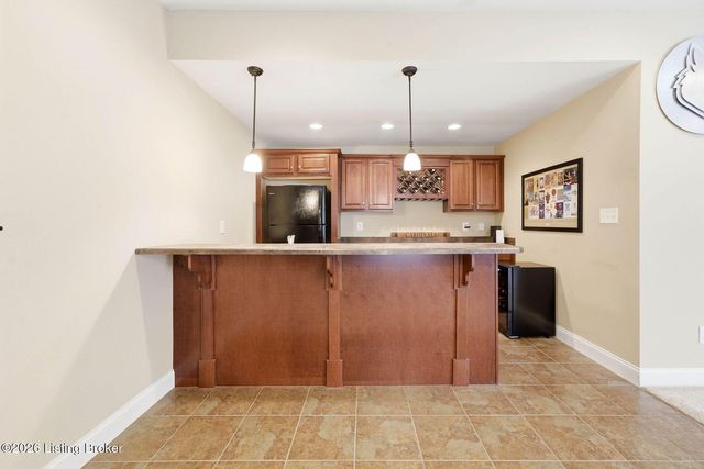 13415 Kristen Leigh Ct, Louisville, KY 40299