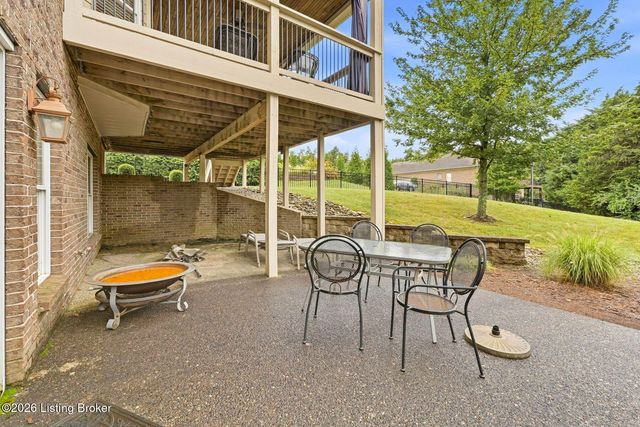13415 Kristen Leigh Ct, Louisville, KY 40299