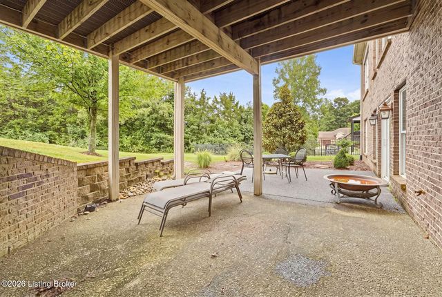 13415 Kristen Leigh Ct, Louisville, KY 40299