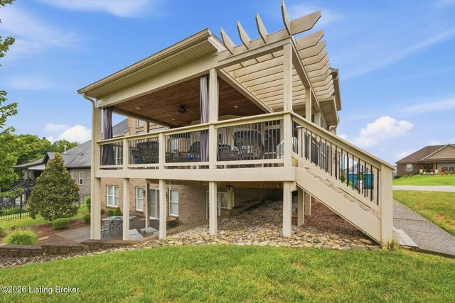 13415 Kristen Leigh Ct, Louisville, KY 40299