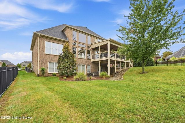 13415 Kristen Leigh Ct, Louisville, KY 40299