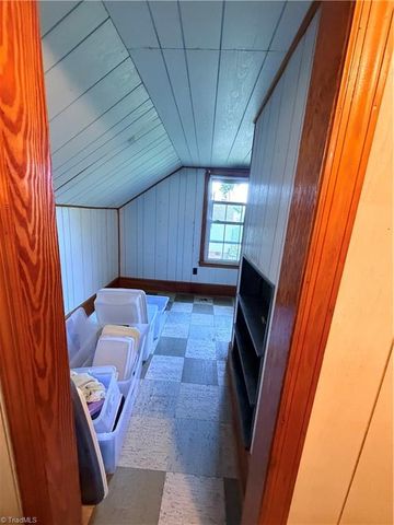 4608 High Point Road, Kernersville, NC 27284