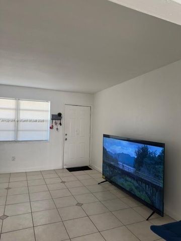 1350 NE 119th St 1350-25, Miami, FL 33161