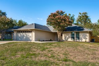 4113 Hemlock Street, Fort Worth, TX 76137