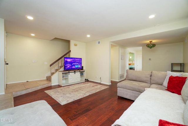 2077 E Bard Road, Oxnard, CA 93033