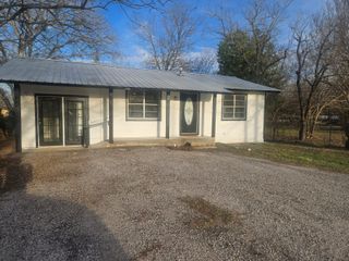 1300 Hondo ST, Lockhart, TX 78644