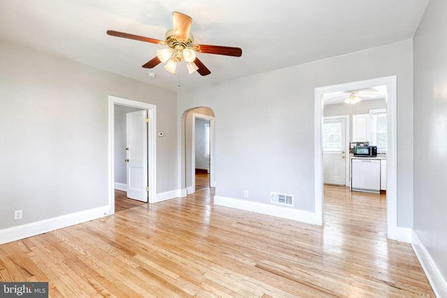 113 W HILLTOP RD, Baltimore, MD 21225