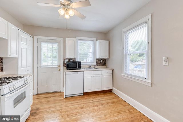 113 W HILLTOP RD, Baltimore, MD 21225