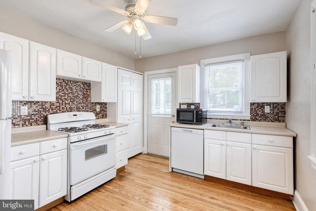 113 W HILLTOP RD, Baltimore, MD 21225