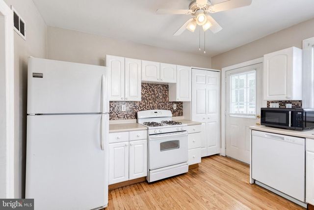 113 W HILLTOP RD, Baltimore, MD 21225