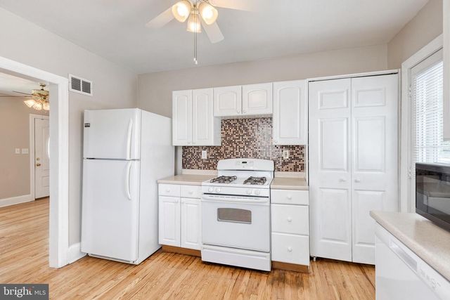 113 W HILLTOP RD, Baltimore, MD 21225