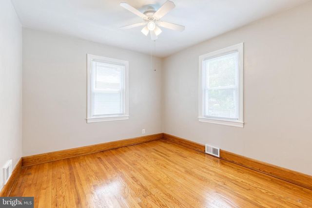 113 W HILLTOP RD, Baltimore, MD 21225