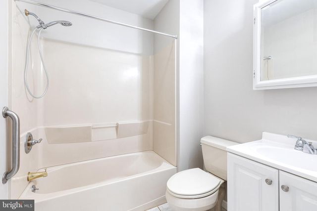 113 W HILLTOP RD, Baltimore, MD 21225