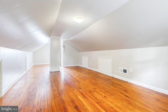113 W HILLTOP RD, Baltimore, MD 21225