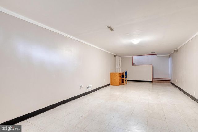 113 W HILLTOP RD, Baltimore, MD 21225