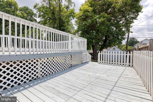 113 W HILLTOP RD, Baltimore, MD 21225