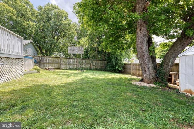 113 W HILLTOP RD, Baltimore, MD 21225