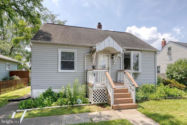 113 W HILLTOP RD, Baltimore, MD 21225