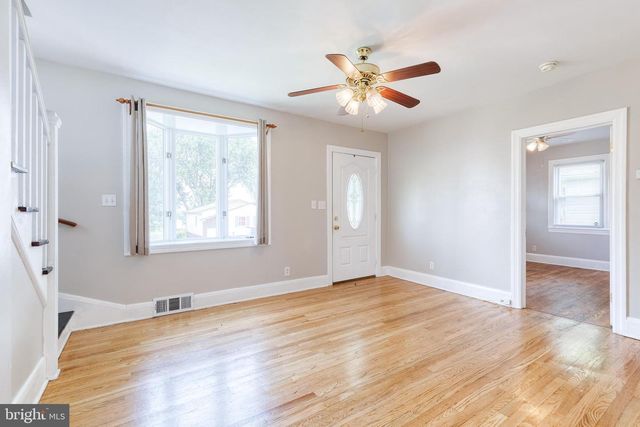113 W HILLTOP RD, Baltimore, MD 21225