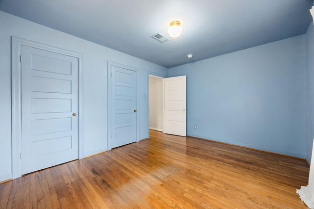 1067 W 43rd Street, Houston, TX 77018