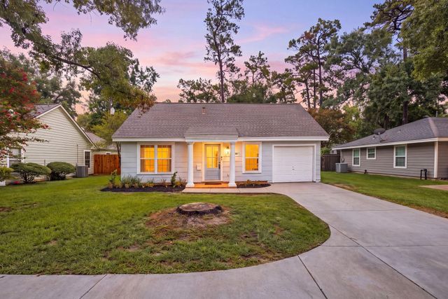 1067 W 43rd Street, Houston, TX 77018
