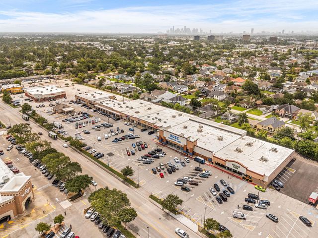 1067 W 43rd Street, Houston, TX 77018