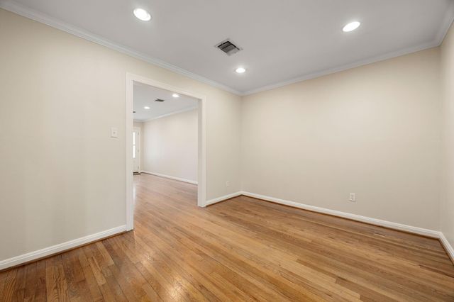 1067 W 43rd Street, Houston, TX 77018