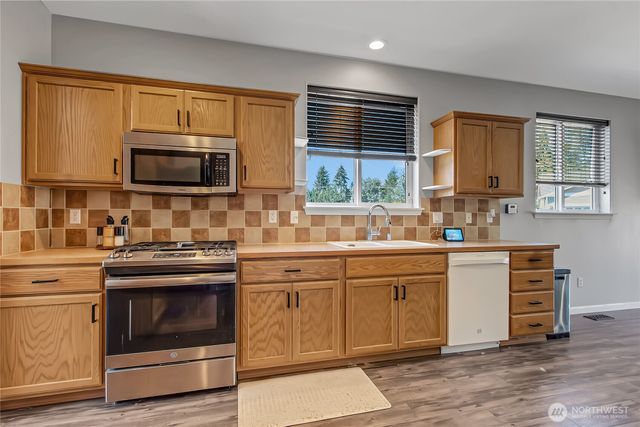 15334 104th Avenue SE, Yelm, WA 98597