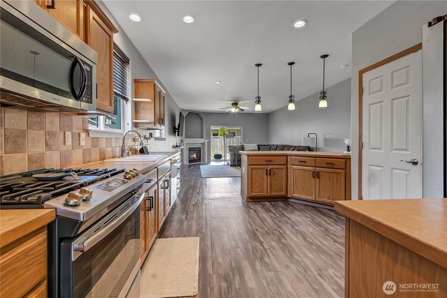 15334 104th Avenue SE, Yelm, WA 98597
