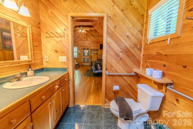 49 Creekside Loop, Spruce Pine, NC 28777