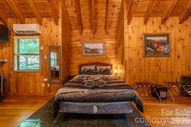 49 Creekside Loop, Spruce Pine, NC 28777